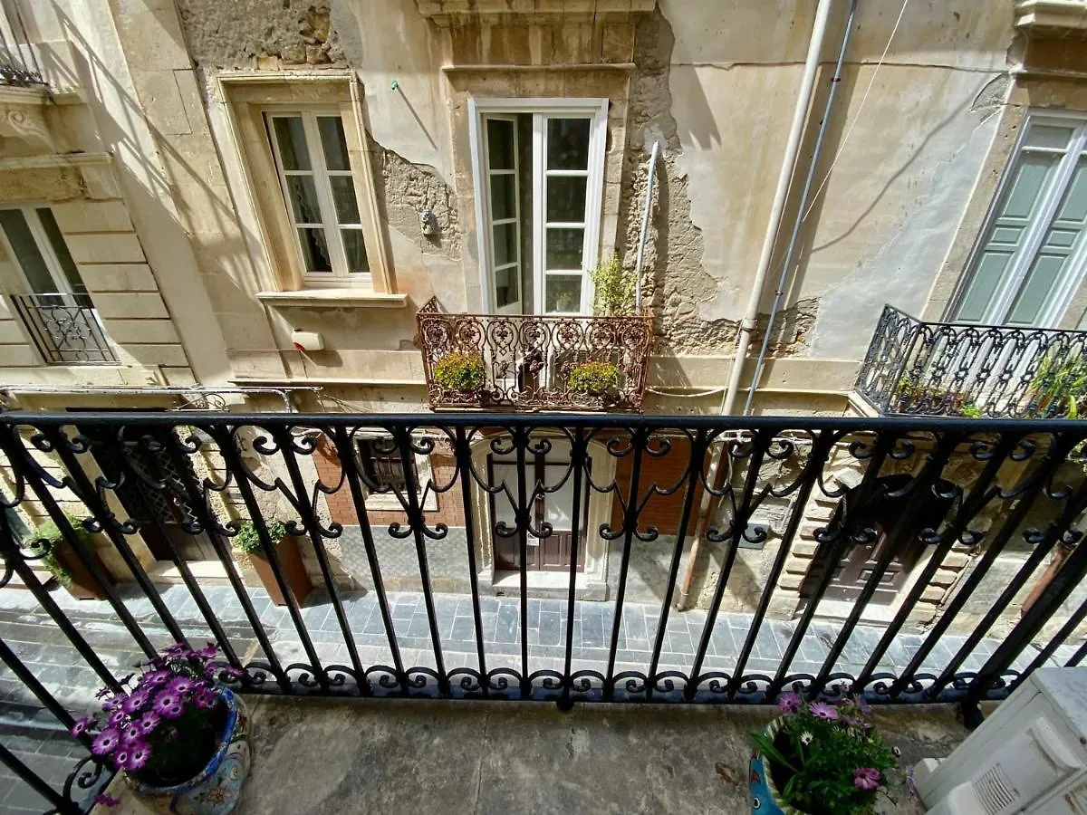 Apartment Casa Vacanze Nonno Iano Syracuse