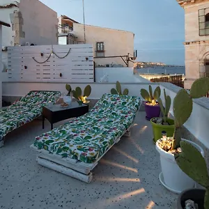 Ortigia Terrace Sea View Szirakúza
