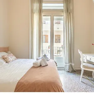 Joy's Ortigia B&B