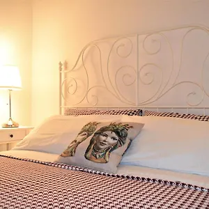 Apartament Il Moro, Syrakuzy